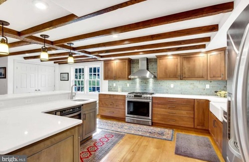 Stewartstown House | Modern Farmhouse with hot tub/sauna/huge patio