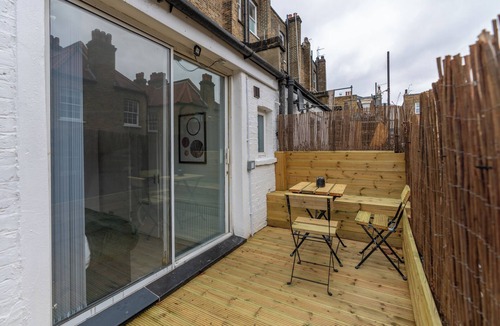 Newington Apartment | Modern Flat in Waterloo
