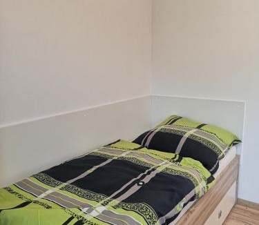 Schlachthofviertel Apartment | Modern flat, WIFI, central, calm, clean