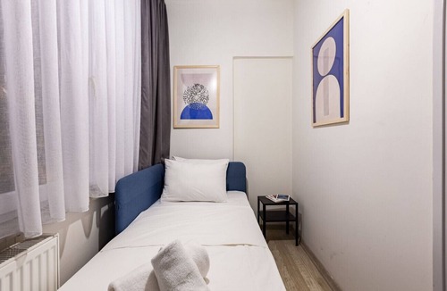 Gumussuyu Mahallesi Apartment | Modern Flat with Excellent Location in Beyoglu