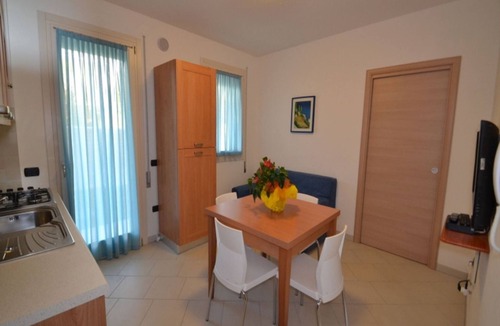 Rosapineta Apartment | Modern flat with private garden