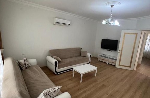Akbuk Apartment | Modern Flat with Shared Pool and Sauna in Didim