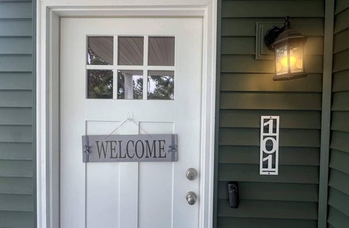 Saint Marys  Allen County House | Modern Fort Wayne Retreat Near Downtown & Rivergreenway | 3BR Duplex