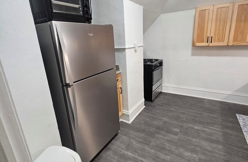 Franklin Apartment | Modern Franklin Apartment Near Historic Downtown