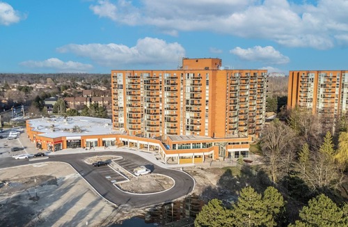 Dean Park Apartment | Modern Fully Furnished 1 Bedroom Apartment Unit 5
