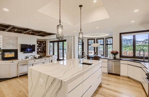 Central Boulder House | Modern Gem, Steps to Downtown & Pearl St Mall