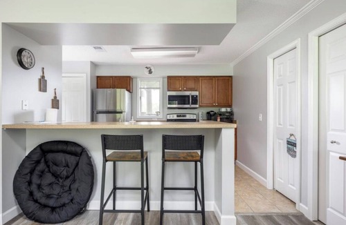 Acme Condo | Modern Golfview Condo near the Grand Traverse Bay