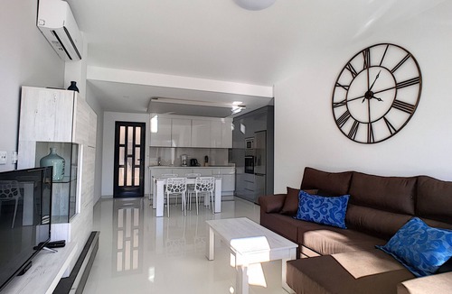 Pueblo Latino Apartment | Modern ground floor, wifi, patio, 2 pools