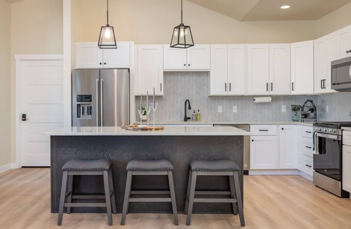 Grand Junction House | Modern Grand Junction Getaway Near Wineries, Hiking Trails and National Monument