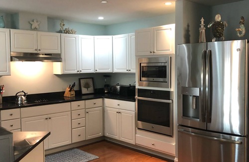 Old Orchard Beach Condo | *Modern*GRAND VICTORIAN*OCEAN VIEW*FAMOUS PIER *3 BEDRM*UNIT 510