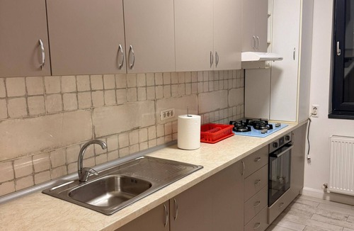 Bucharest Apartment | Modern Ground Floor Apartment with AC & 2 Free Parking Spaces