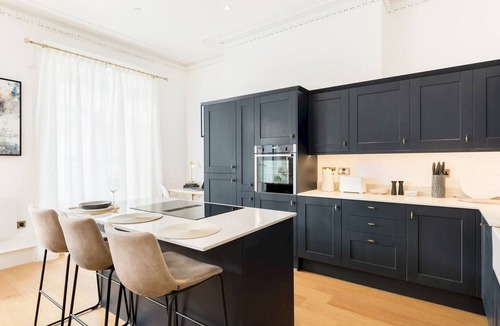 Leamington Spa Apartment | Modern, High End 1 Bed in Central Leamington Spa - Pass the Keys
