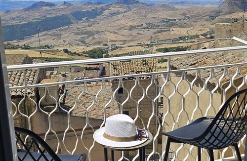 Mussomeli House | Modern Hillside Retreat with Panoramic Views & Private Balcony with AC