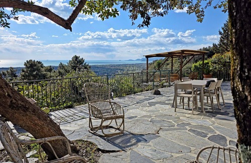 Pietrasanta Villa | Modern Hilltop Retreat: Sea View near Forte dei Marmi