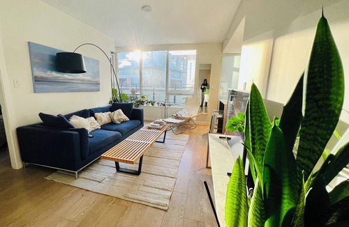 Mount Pleasant Apartment | Modern Hip Apartment in Olympic Village
