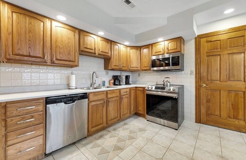 New Richmond Apartment | Modern Historic 3 bdrm 2 bath