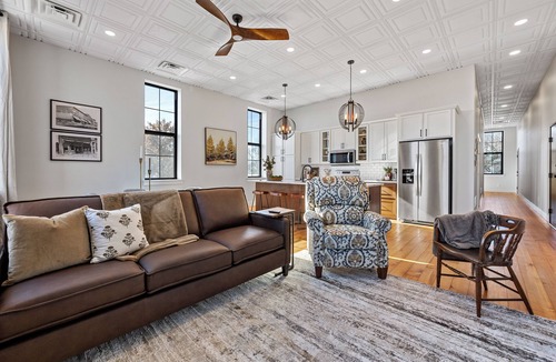 Williamsburg Apartment | Modern + Historic: "Evans Suite" Luxury Loft Overlooking Charming DT
