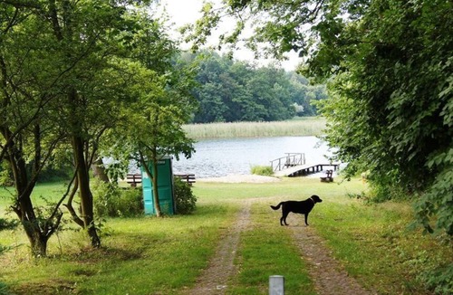 Fleeth Apartment | Modern holiday flat on a fenced property.