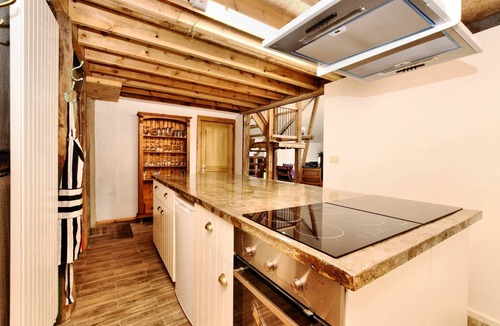 Amel House | Modern Holiday Home in Meyerode with Terrace