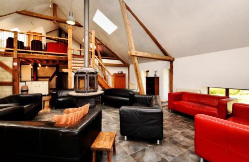 Amel House | Modern Holiday Home in Meyerode with Terrace