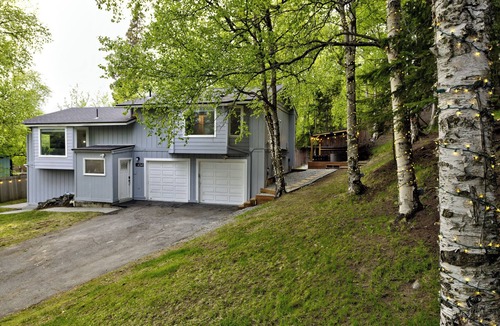 Sand Lake House | Modern Home All King Beds with firepits and grill