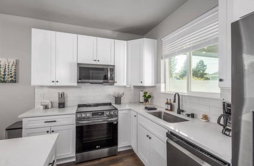 Spokane House | Modern Home Conveniently Located