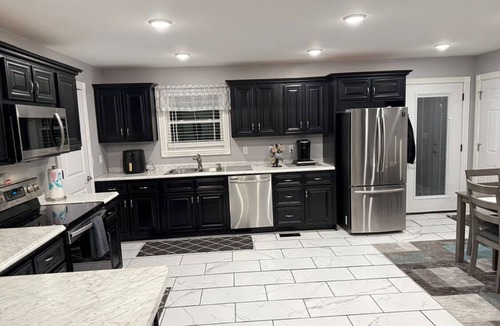 London House | Modern Home · Fire Pit · 70” TV · No Cleaning Fees Boat or SXS Parking