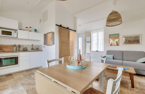 Chateau-d'Olonne House | Modern home for 3 - Garden and plancha grill