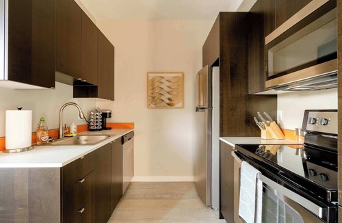 Belmont Apartment | Modern Home in Foodie District - 2BR - Sleeps 4