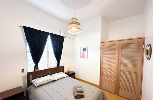 Monte Grande Apartment | Modern Home in Historic Downtown I Pet Friendly