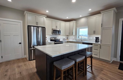 Booneville House | Modern home on acreage with pond, trails, rolling hills, and sunset views