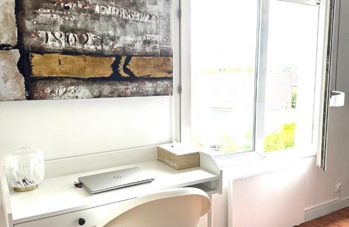 Champs-sur-Marne Apartment | Modern Home proche de Disneyland et Paris