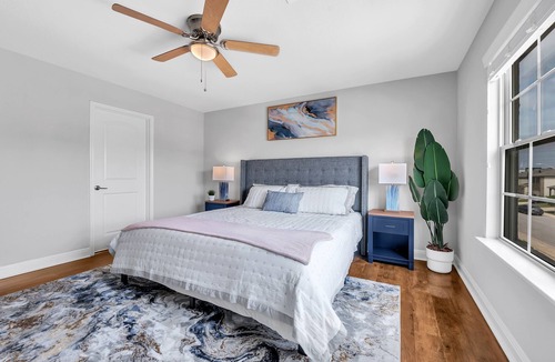 Davis Spring Commercial House | Modern Home w/Chef's Kitchen - 3BR, Fast Wifi