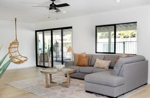 La Paz At Desert Springs House | Modern home w heated pool & outdoor kitchen