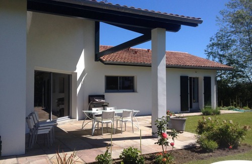 Saint-Pierre-d'Irube House | Modern house located between sea and mountains, ideal for discovering the region
