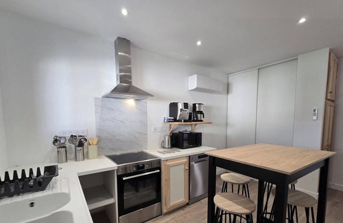 Le Fleix Cottage | Modern house, AC, pets welcome