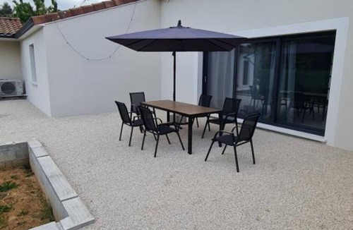Saint-Marcory Cottage | Modern house, parking - discover in Périgord