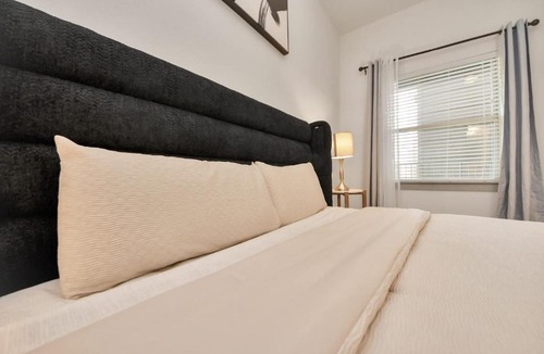 Addicks Apartment | Modern Houston Escape Bowling Pool Table & Gym