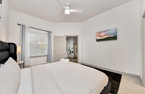Addicks Apartment | Modern Houston Escape Bowling Pool Table & Gym