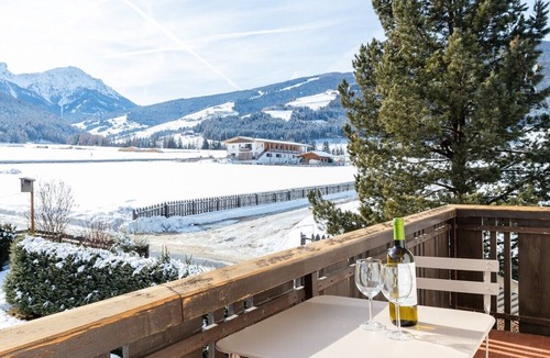 Valdaora di Mezzo Apartment | Modern "Hus Apartment - Nr. 3" with Balcony, Garden & Wi-Fi