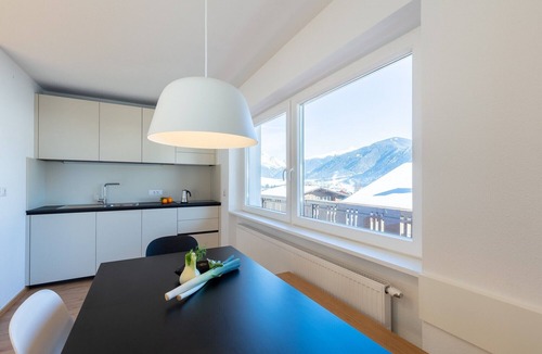 Valdaora di Mezzo Apartment | Modern "Hus Apartment - Nr. 5" with Balcony, Garden & Wi-Fi