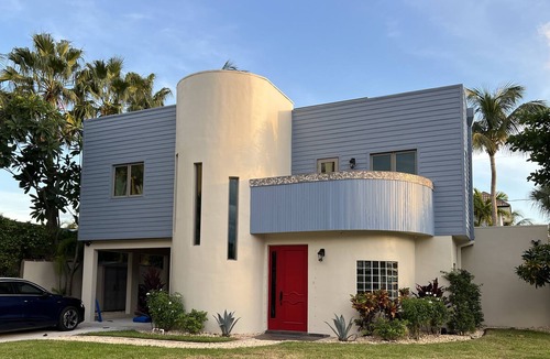 Riviera Beach House | MODERN INTER-COASTAL BEACH HOUSE- Roof deck views of the OCEAN 3 minutes away