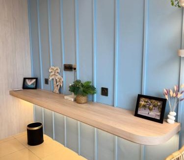 Jakarta Apartment | Modern Island Vibe Studio - High Floor - Mall Access