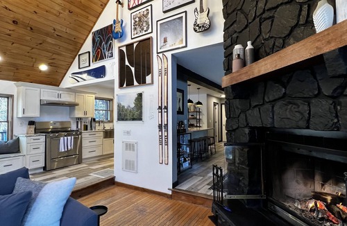 White Haven Ski Chalet | Modern Jack Frost Ski Chalet in the Poconos