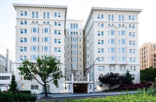 Kalorama Heights Hotel | Modern King Suite | Heart of Washington | 0.5 mi to Dupont Circle | 2 Units