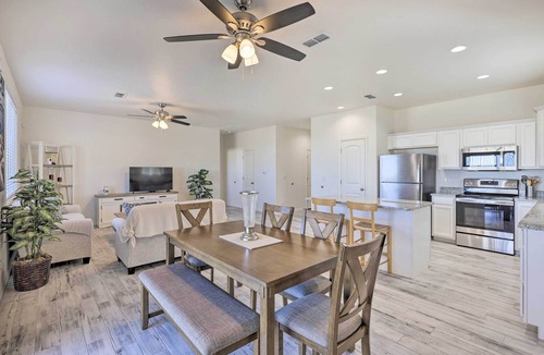 Kingman House | Modern Kingman Vacation Rental, 5 Mi to Dtwn!