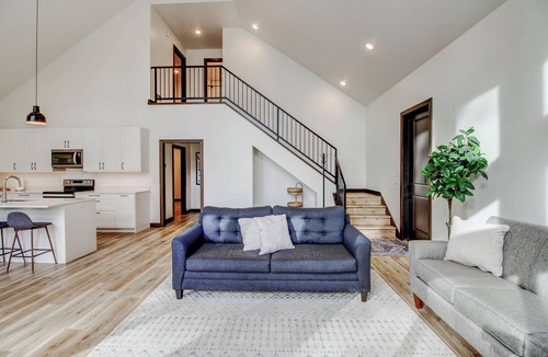 Park Rapids House | Modern Lake Home - 4 Acres - Private Lakefront - Floor to Ceiling Windows