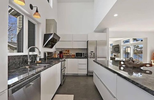 Wind Lake House | Modern lake house with a double lot. The views are amazing inside and out!n