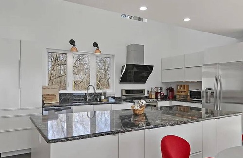 Wind Lake House | Modern lake house with a double lot. The views are amazing inside and out!n