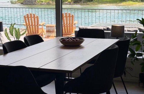 Stryn Apartment | Modern lakefront apt with view - EV plug